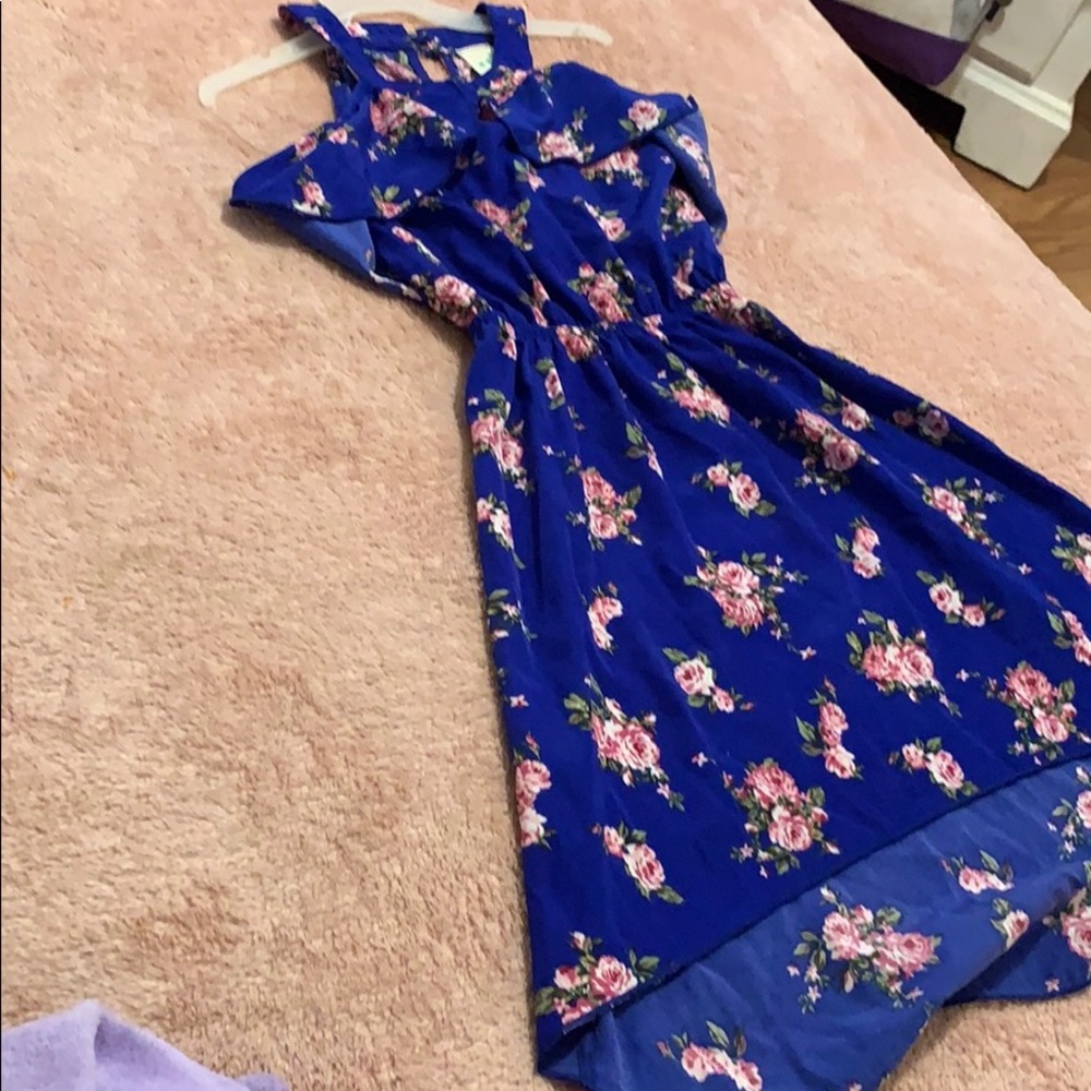 Cute summer flower dress don’t forget to follow